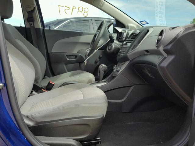 1G1JA5SHXE4156895 - 2014 CHEVROLET SONIC LS BLUE photo 5