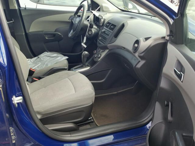 1G1JA5SH7D4106941 - 2013 CHEVROLET SONIC LS 蓝色 照片 5