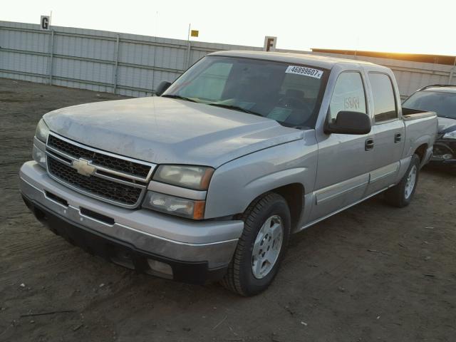 2GCEC13Z671151002 - 2007 CHEVROLET SILVERADO SILVER photo 2