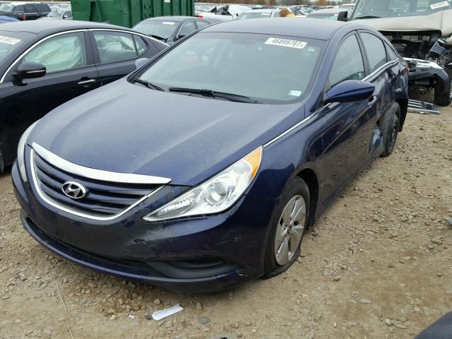 5NPEB4ACXEH815526 - 2014 HYUNDAI SONATA GLS BLUE photo 2