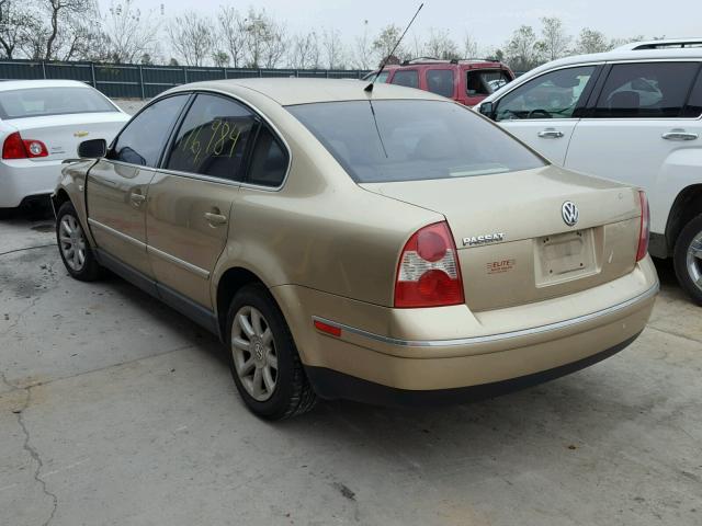 WVWPD63B14P142762 - 2004 VOLKSWAGEN PASSAT GLS GOLD photo 3