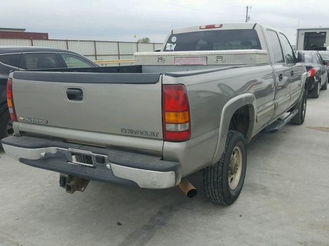 1GCHC23U12F247337 - 2002 CHEVROLET SILVERADO TAN photo 4