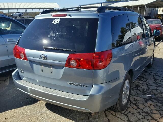 5TDZK22C18S109600 - 2008 TOYOTA SIENNA XLE BLUE photo 4