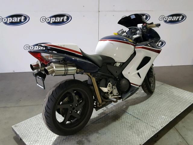 JH2RC46647M901206 - 2007 HONDA VFR800 TWO TONE photo 4