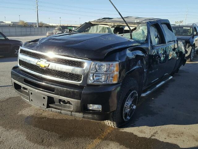 3GCPKTE31BG330046 - 2011 CHEVROLET SILVERADO BLACK photo 2