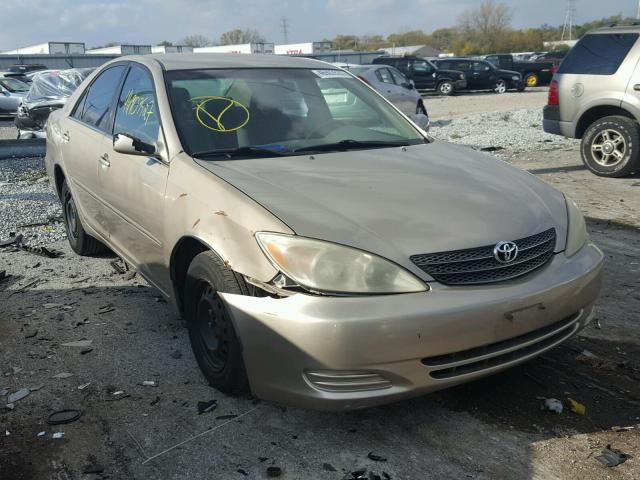 JTDBE32K220073304 - 2002 TOYOTA CAMRY LE TAN photo 1