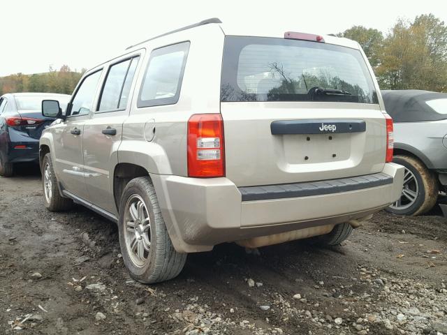 1J4NT2GA4AD506264 - 2010 JEEP PATRIOT SP WHITE photo 3