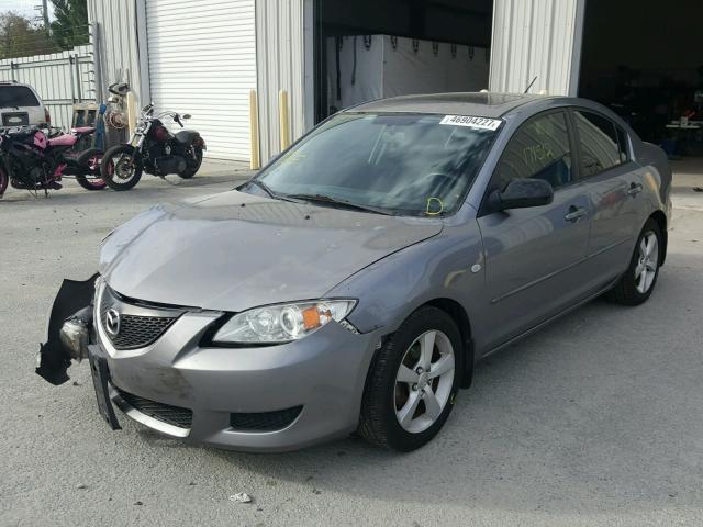 JM1BK12F351256029 - 2005 MAZDA 3 I GRAY photo 2