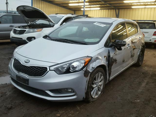 KNAFX5A8XF5346203 - 2015 KIA FORTE EX SILVER photo 2