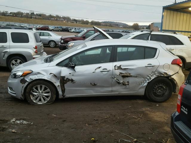 KNAFX5A8XF5346203 - 2015 KIA FORTE EX SILVER photo 9