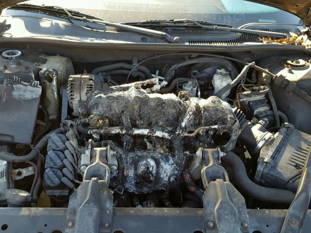 2G2WP542641196815 - 2004 PONTIAC GRAND PRIX BLACK photo 9