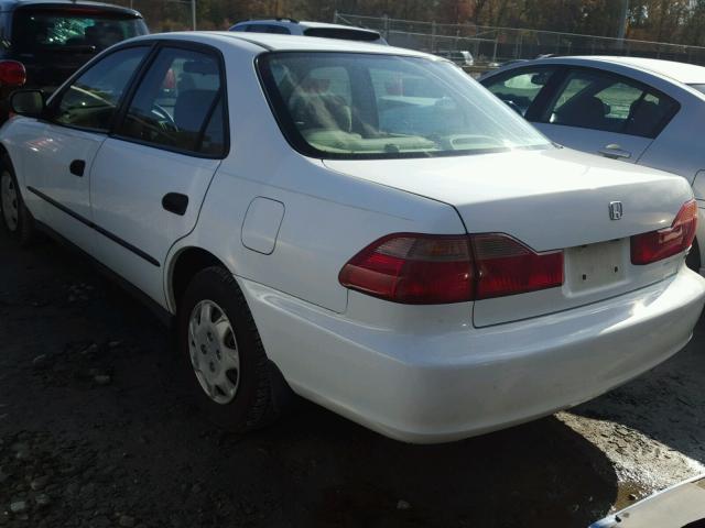 1HGCF8647YA069943 - 2000 HONDA ACCORD DX WHITE photo 3