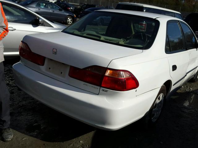 1HGCF8647YA069943 - 2000 HONDA ACCORD DX WHITE photo 4