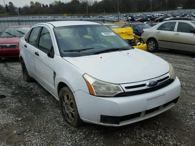 1FAHP35N68W127127 - 2008 FORD FOCUS WHITE photo 1