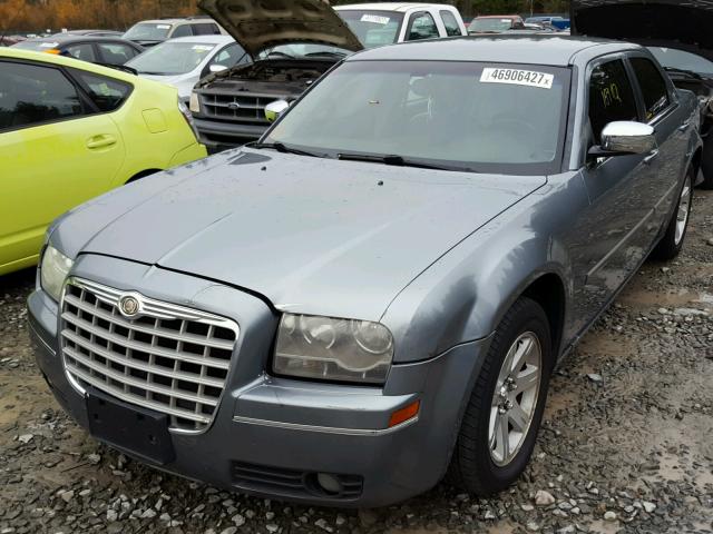 2C3LA53G07H653292 - 2007 CHRYSLER 300 TOURIN GRAY photo 2