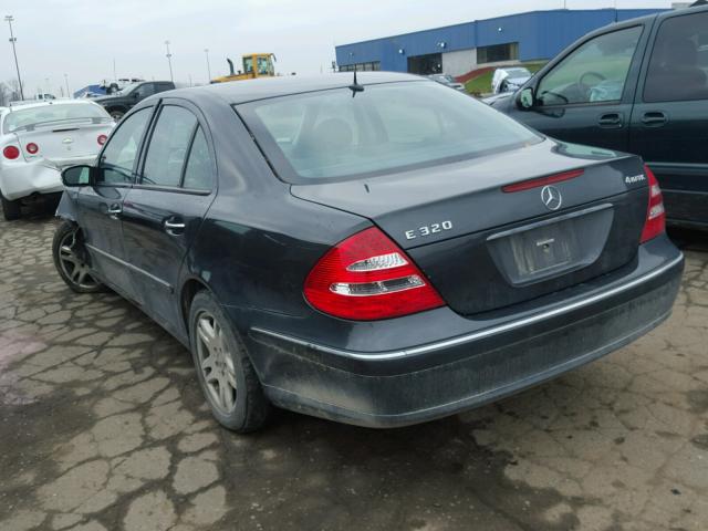 WDBUF82JX4X125507 - 2004 MERCEDES-BENZ E 320 4MAT GRAY photo 3