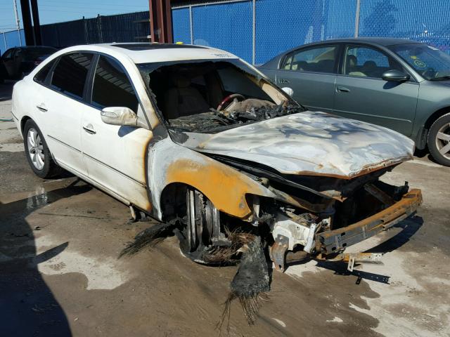 KMHFC46F98A276652 - 2008 HYUNDAI AZERA SE WHITE photo 1