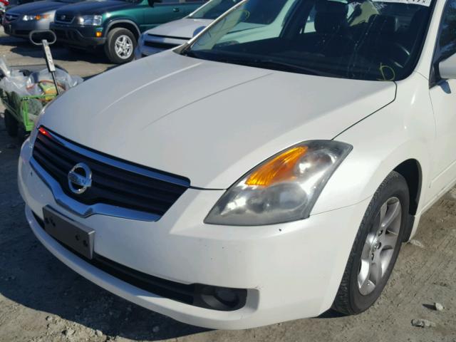 1N4AL21EX9N541550 - 2009 NISSAN ALTIMA WHITE photo 9