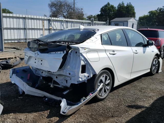 JTDKARFP8H3057975 - 2017 TOYOTA PRIUS PRIM 白色 照片 4