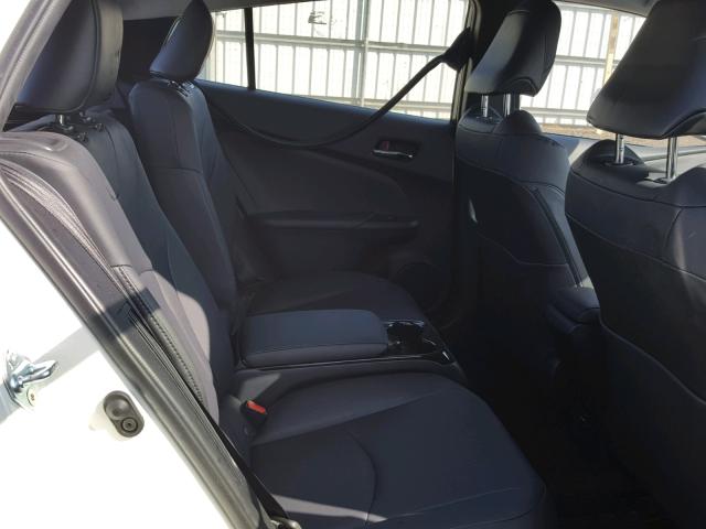 JTDKARFP8H3057975 - 2017 TOYOTA PRIUS PRIM 白色 照片 6