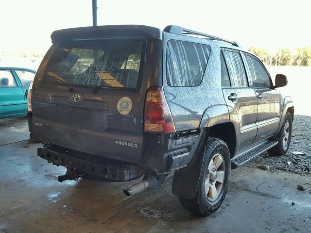 JTEZU14R840021674 - 2004 TOYOTA 4RUNNER SR GRAY photo 4