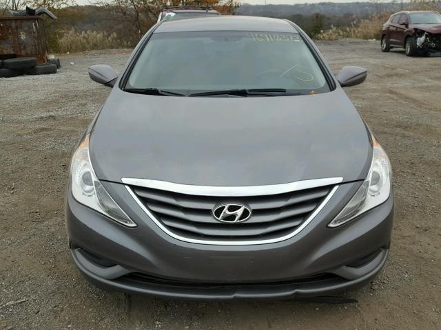 5NPEB4AC9BH170623 - 2011 HYUNDAI SONATA GLS GRAY photo 9