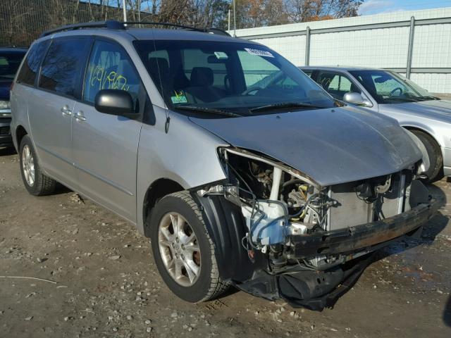 5TDBA23C35S050113 - 2005 TOYOTA SIENNA LE SILVER photo 1