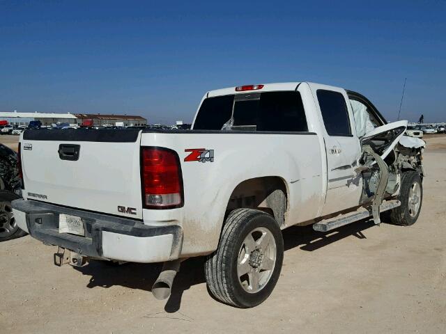 1GT125E87CF101676 - 2012 GMC SIERRA K25 WHITE photo 4