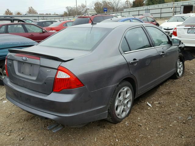 3FAHP0HA9AR335292 - 2010 FORD FUSION SE SILVER photo 4