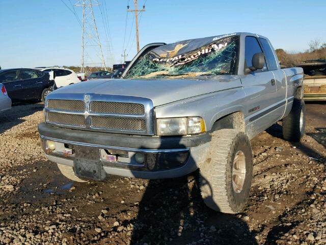 1B7HF13Y6XJ569416 - 1999 DODGE RAM 1500 SILVER photo 2