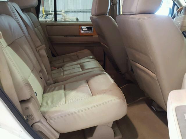 5LMFU27517LJ22007 - 2007 LINCOLN NAVIGATOR WHITE photo 6