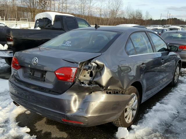 3VWD17AJ3EM283266 - 2014 VOLKSWAGEN JETTA SE CHARCOAL photo 4