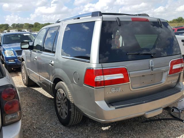 5LMFU27528LJ06822 - 2008 LINCOLN NAVIGATOR Srebrny zdjęcie 3