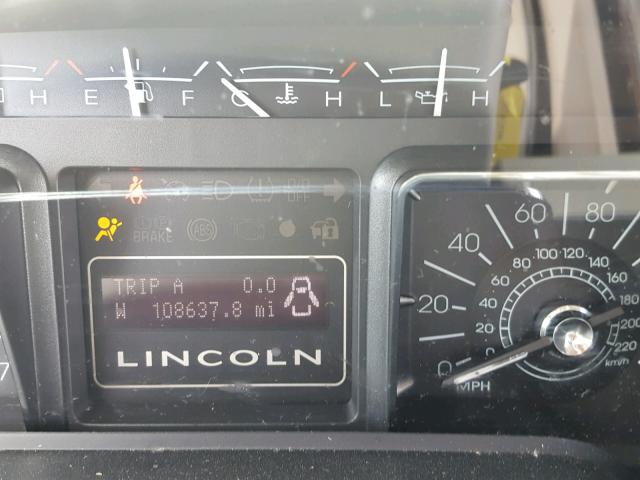 5LMFU27528LJ06822 - 2008 LINCOLN NAVIGATOR Srebrny zdjęcie 8