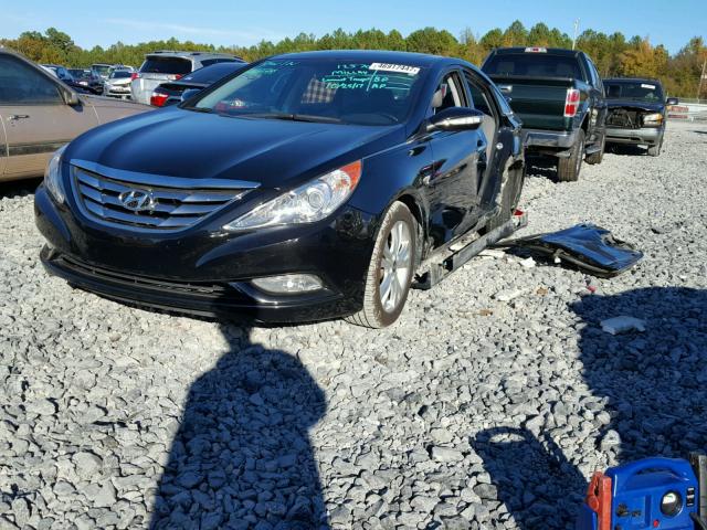 5NPEC4AC6BH223548 - 2011 HYUNDAI SONATA SE BLACK photo 2