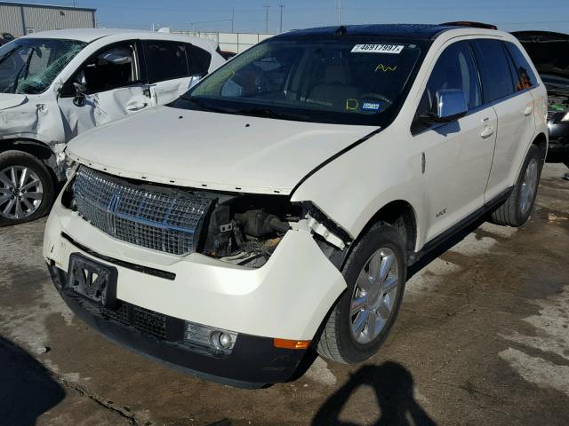 2LMDU68C38BJ00451 - 2008 LINCOLN MKX WHITE photo 2