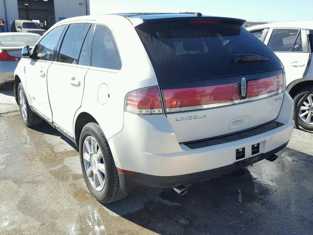 2LMDU68C38BJ00451 - 2008 LINCOLN MKX WHITE photo 3