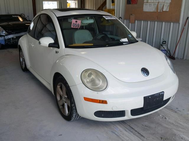 3VWFW31C28M510925 - 2008 VOLKSWAGEN NEW BEETLE WHITE photo 1