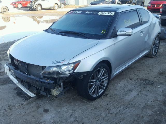 JTKJF5C78B3015607 - 2011 TOYOTA SCION TC 银色 照片 2