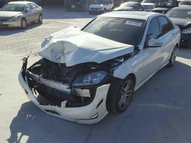 WDDGF4HB3CR215775 - 2012 MERCEDES-BENZ C 250 WHITE photo 2