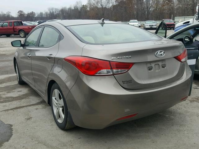 5NPDH4AE7CH139268 - 2012 HYUNDAI ELANTRA GL TAN photo 3