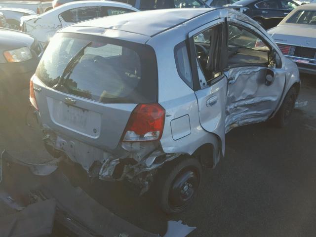 KL1TD66697B792140 - 2007 CHEVROLET AVEO BASE SILVER photo 4