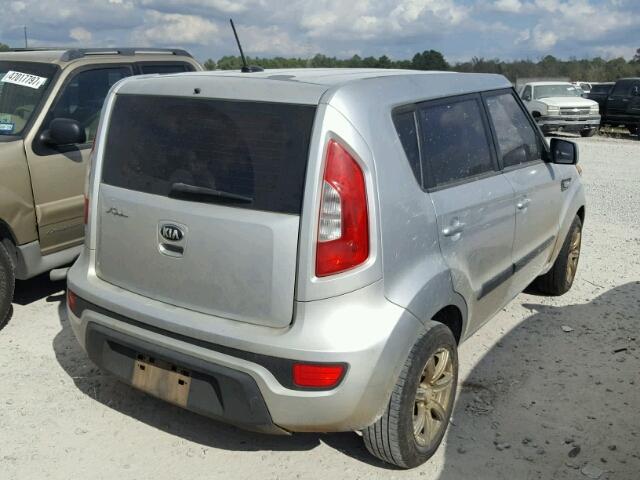 KNDJT2A52D7524717 - 2013 KIA SOUL SILVER photo 4