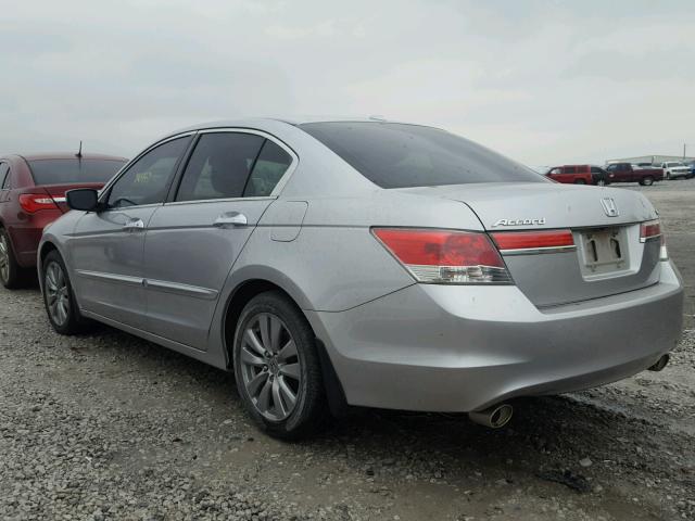 1HGCP3F89BA030040 - 2011 HONDA ACCORD EXL SILVER photo 3