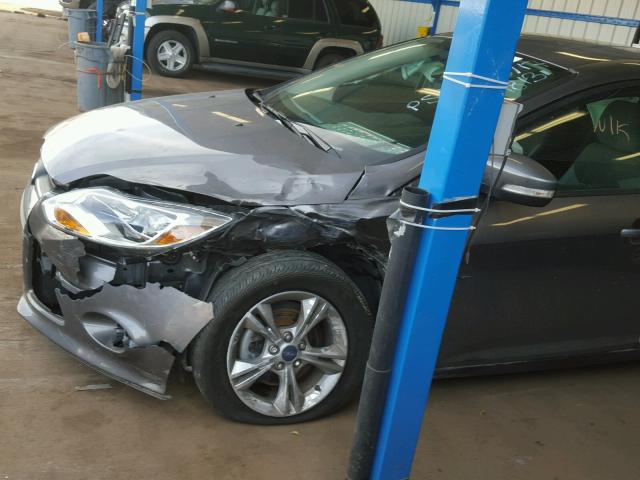 1FADP3F24EL154813 - 2014 FORD FOCUS SE GRAY photo 9