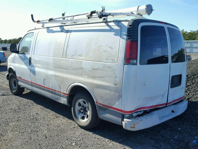 1GCFG25W2Y1178125 - 2000 CHEVROLET EXPRESS G2 WHITE photo 3