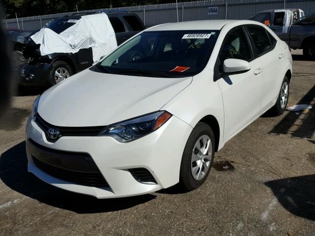 5YFBPRHE7GP419066 - 2016 TOYOTA COROLLA EC WHITE photo 2