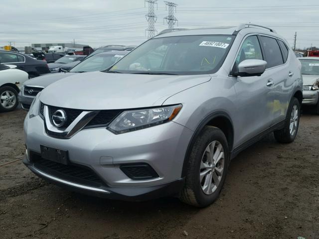 5N1AT2MV6FC804450 - 2015 NISSAN ROGUE S SILVER photo 2