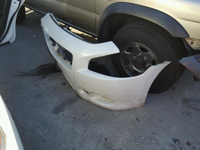 1N4AA5AP4DC837807 - 2013 NISSAN MAXIMA S Biały zdjęcie 9