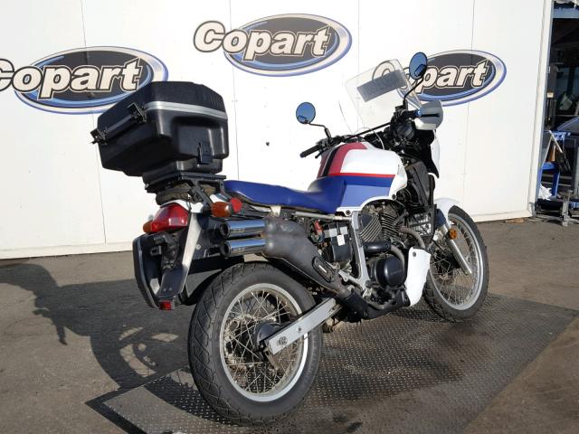 JH2PD0607KM200676 - 1989 HONDA XL600 V WHITE photo 4